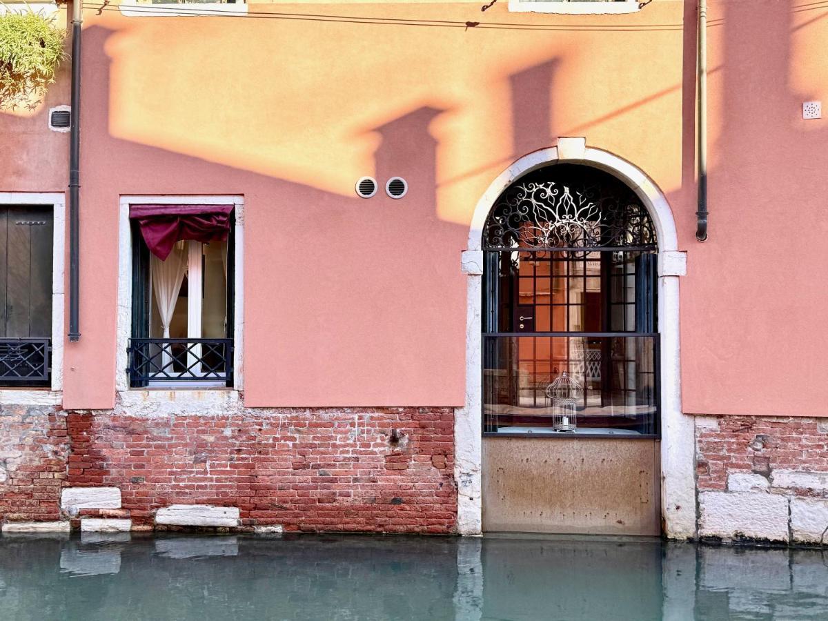 Ca Penini - Canal View Венеция Экстерьер фото
