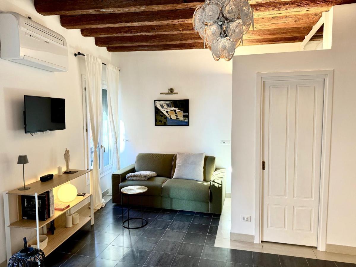 Ca Penini - Canal View Венеция Экстерьер фото