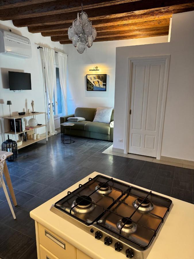 Ca Penini - Canal View Венеция Экстерьер фото